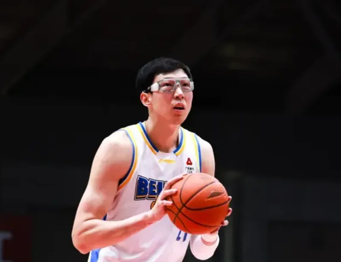 kaiyun-北京66-81惨败浙江 球员评价:3人及格,6人低迷|浙江队|陈盈骏|张才仁|翟晓川|周琦_新浪体育_新浪新闻